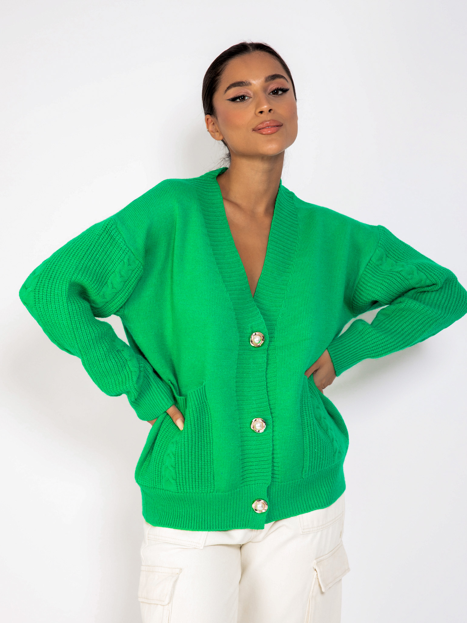 CFAFD81D-8AA7-424F-90B8-1F515951E85D