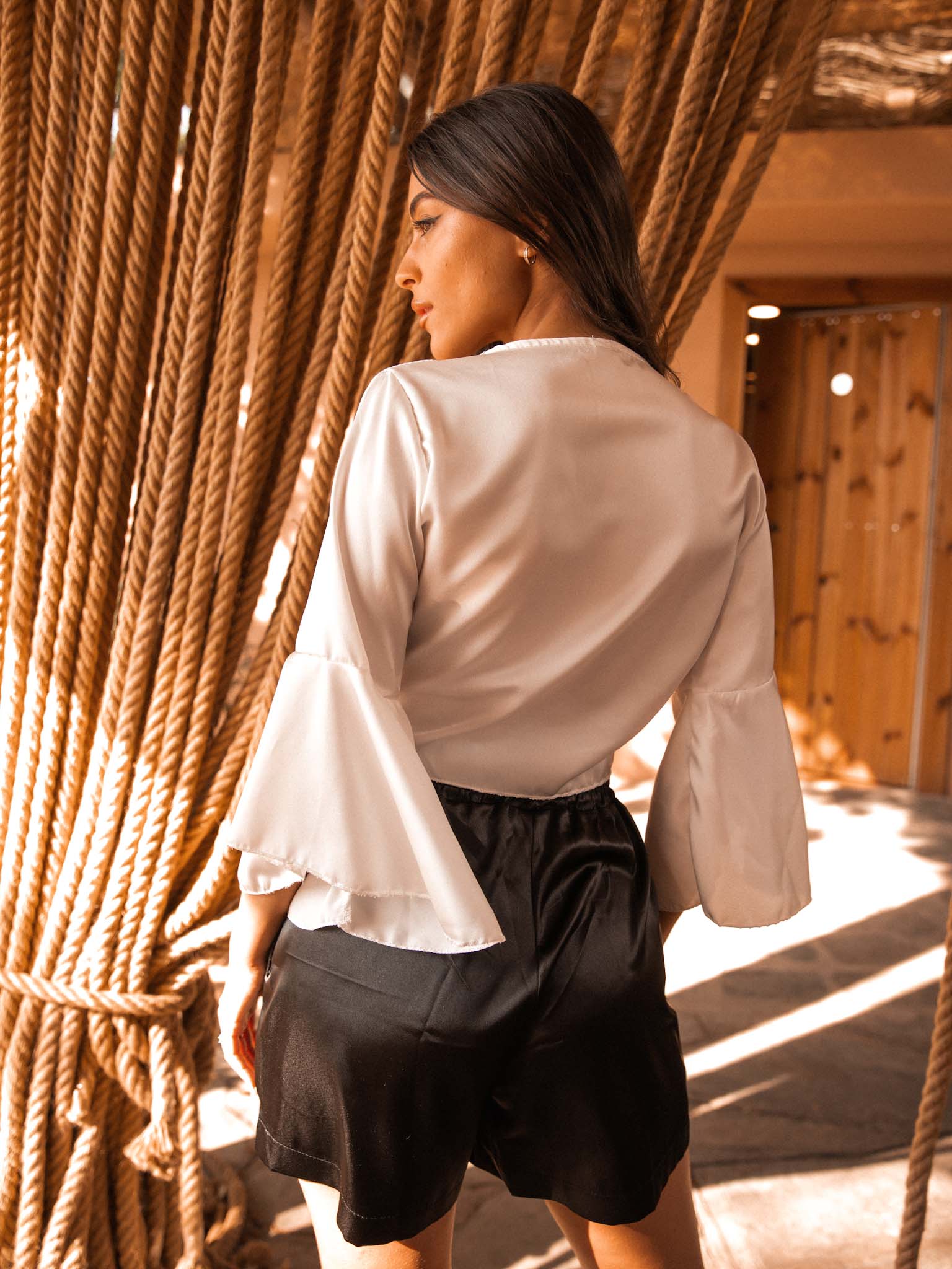 E16B8B3A-08B3-4E29-AB7D-1D789B451A4F